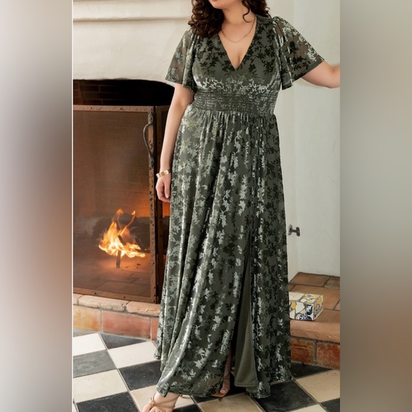 Baltic Born Dresses & Skirts - Sage Green Baltic Born Veronica Maxi Dress